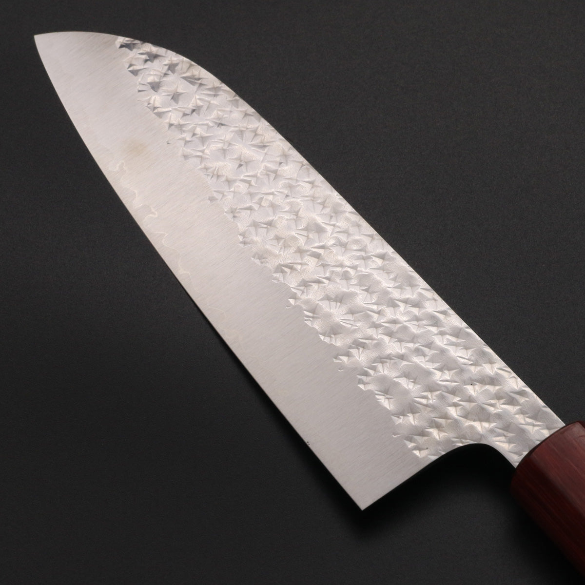 黒崎優　「閃光」三徳 包丁 170mm 紫檀柄赤桂 黒崎優 「閃光」三徳 包丁 170mm 紫檀柄赤桂 – HAGAKURE